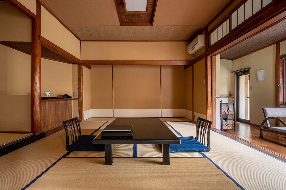 JINYA RYOKAN 横浜