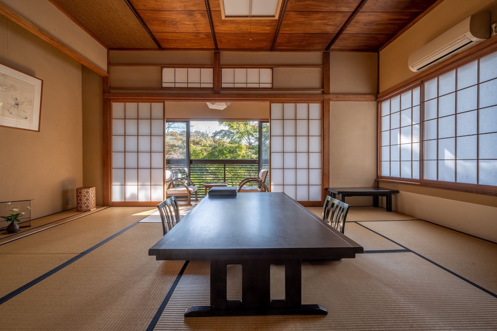 JINYA RYOKAN 横浜