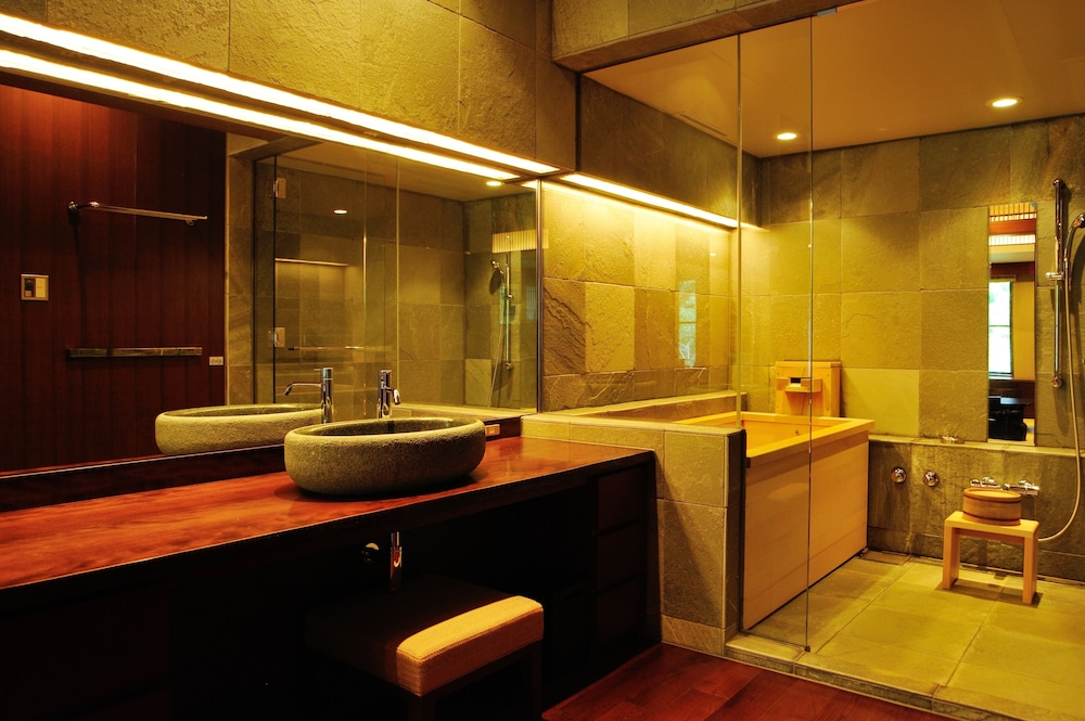 竹泉荘 CHIKUSENSO ONSEN 山形