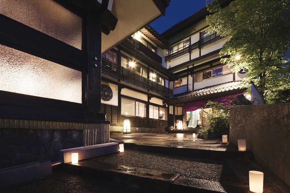 深山荘 高見屋 山形