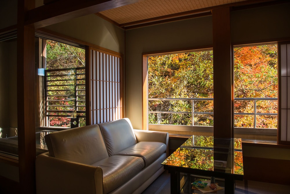 深山荘 高見屋 山形