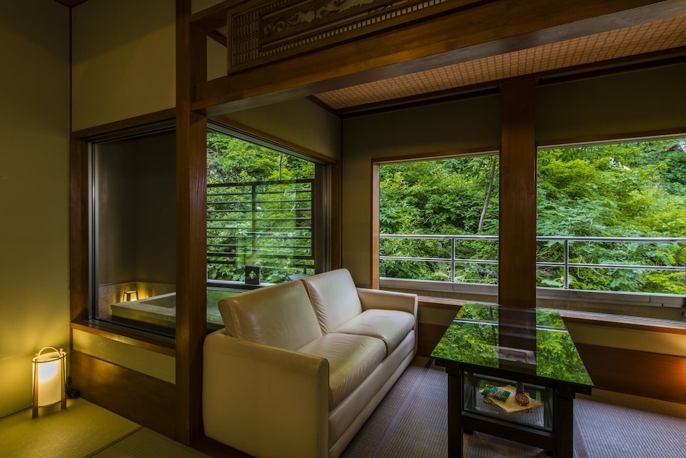 深山荘 高見屋 山形