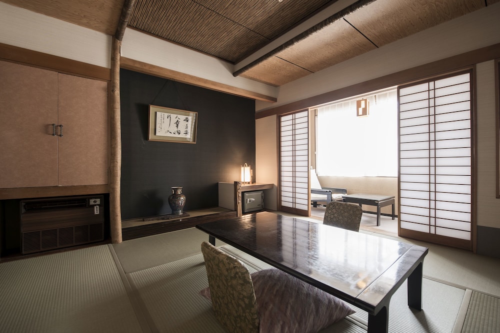 深山荘 高見屋 山形