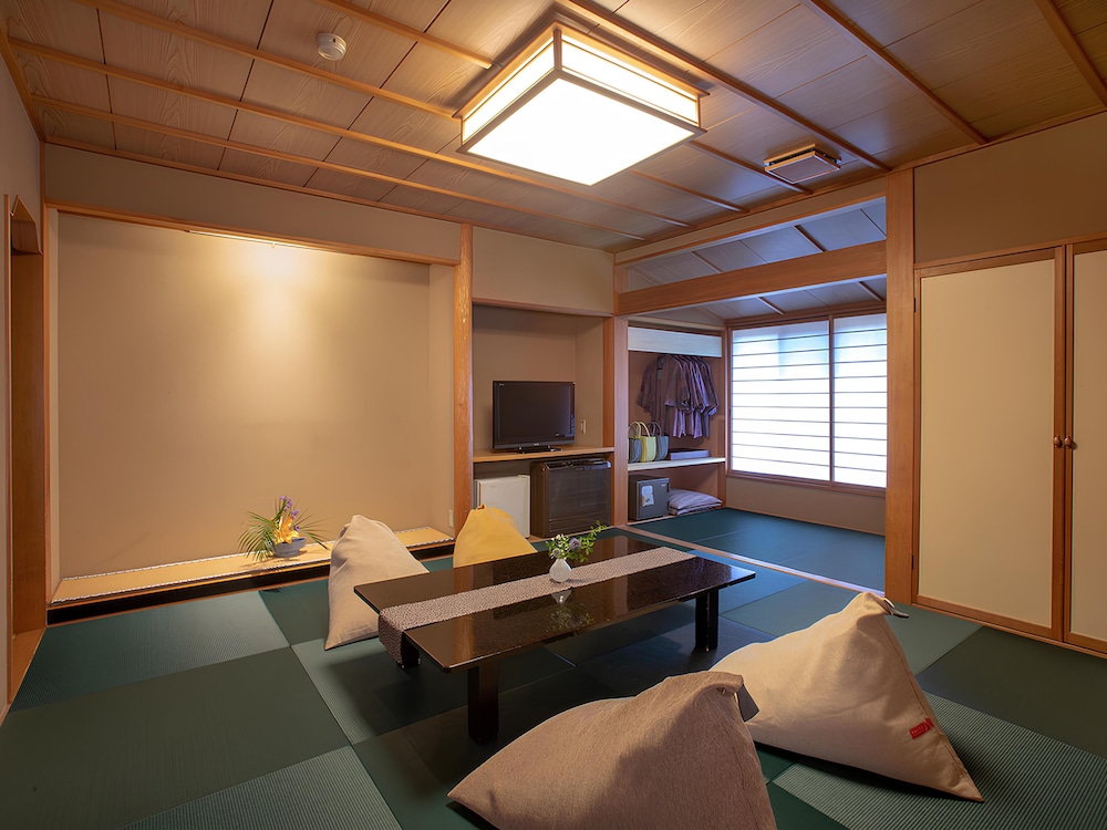 湯坊いちらく TENDO SPA & BREWERY 山形