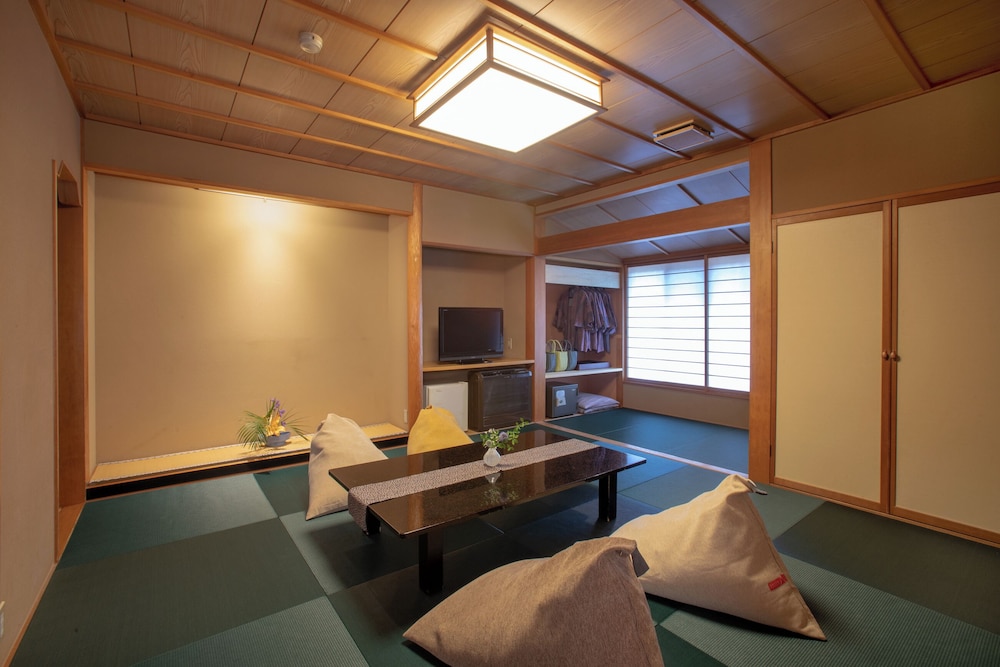 湯坊いちらく TENDO SPA & BREWERY 山形