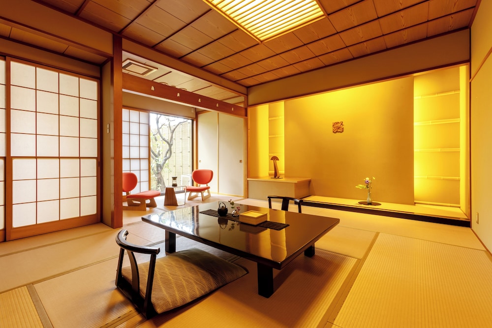 湯坊いちらく TENDO SPA & BREWERY 山形