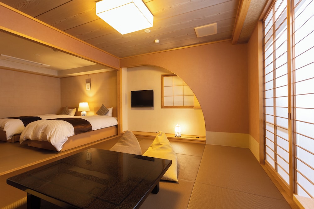 湯坊いちらく TENDO SPA & BREWERY 山形