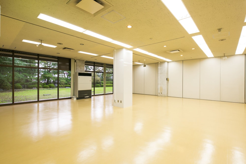 あこや会館 山形