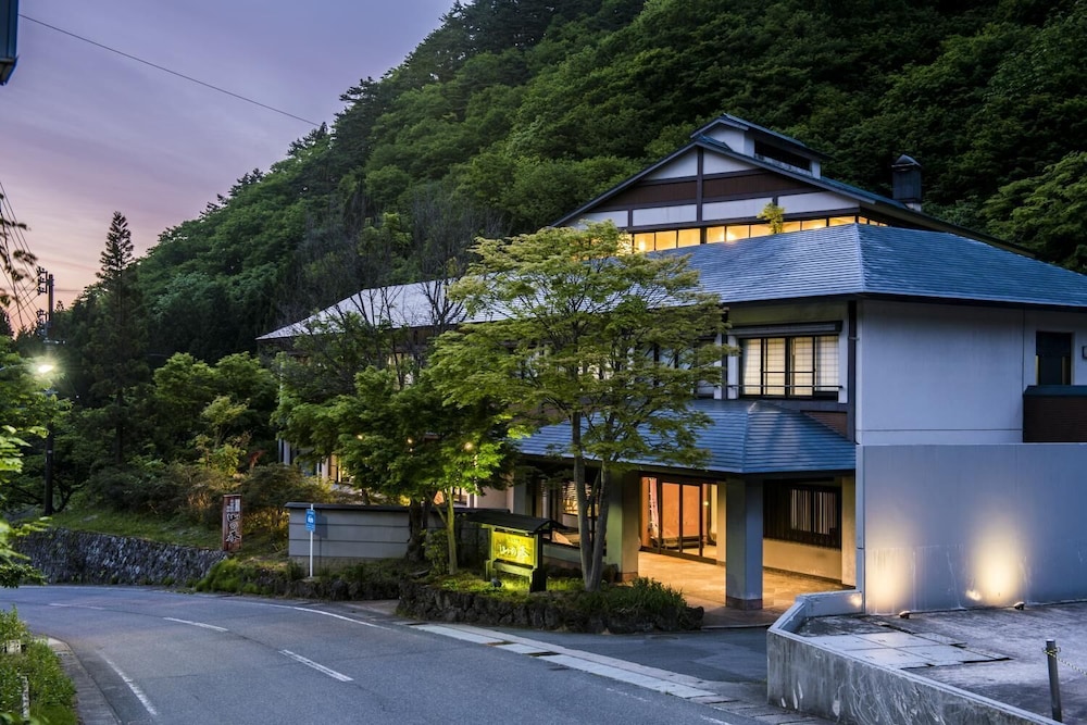 白布温泉 別邸 山の季 山形