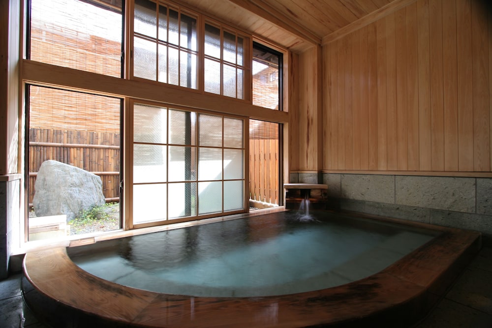 湯田川温泉 珠玉や 山形