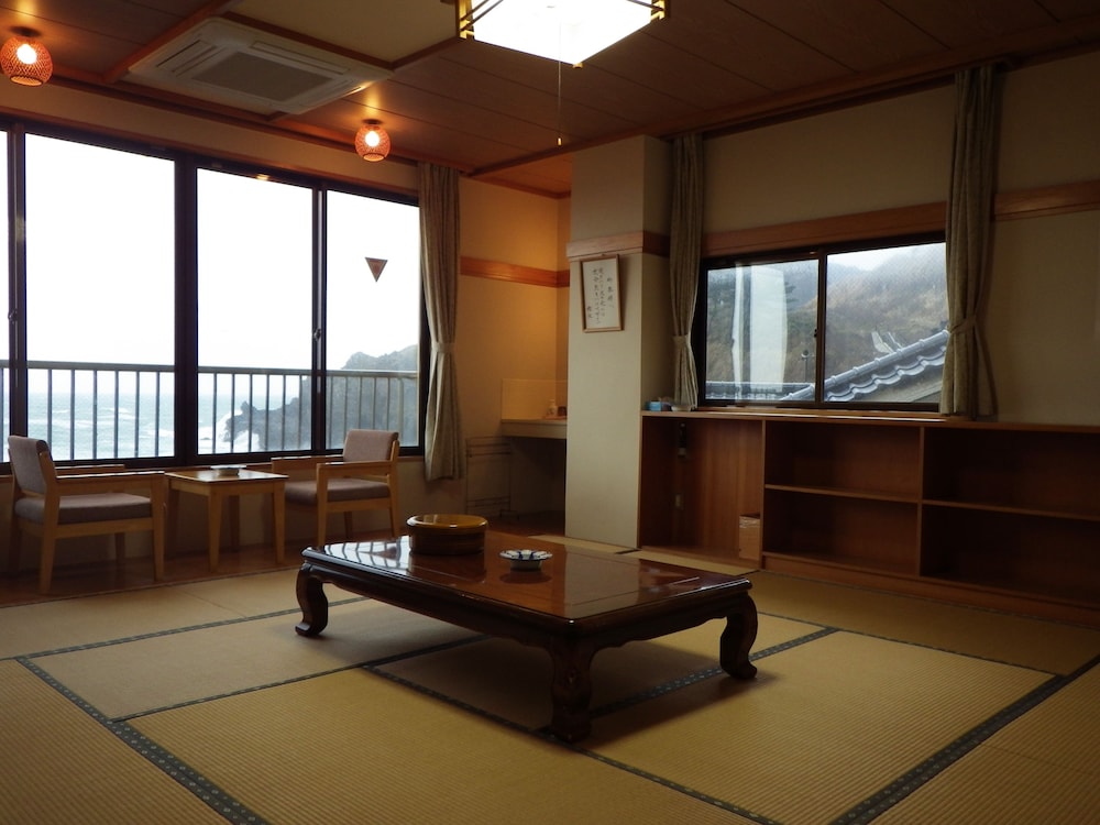 旅館 仁三郎 山形