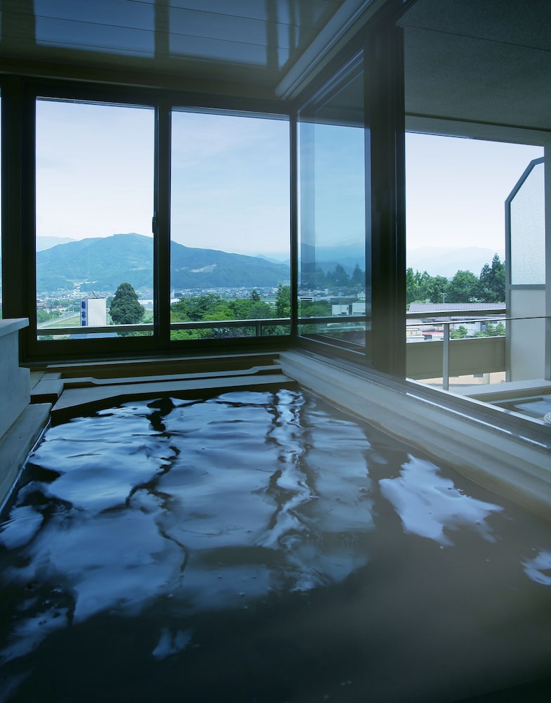 葉山館 山形