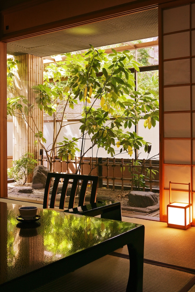 葉山館 山形