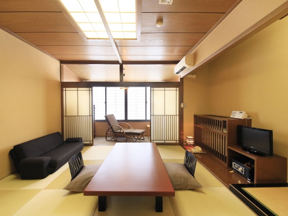 彩花亭時代屋 山形