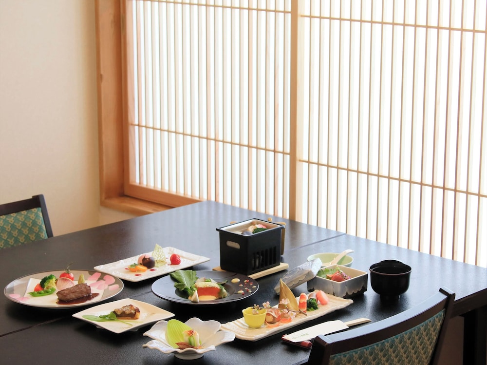 彩花亭時代屋 山形