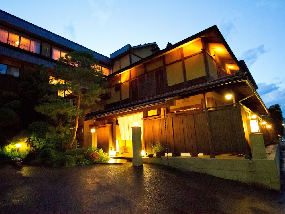 彩花亭時代屋 山形