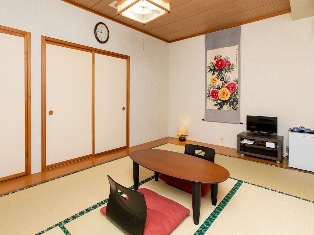 OYO たかはた駅前ホテル 山形