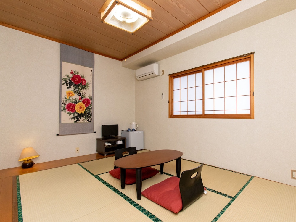 OYO たかはた駅前ホテル 山形