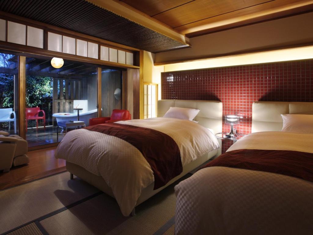 花明りの宿　月の池 山形