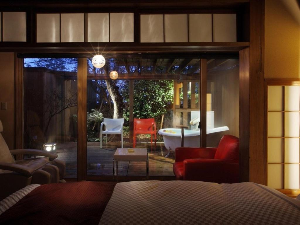 花明りの宿　月の池 山形