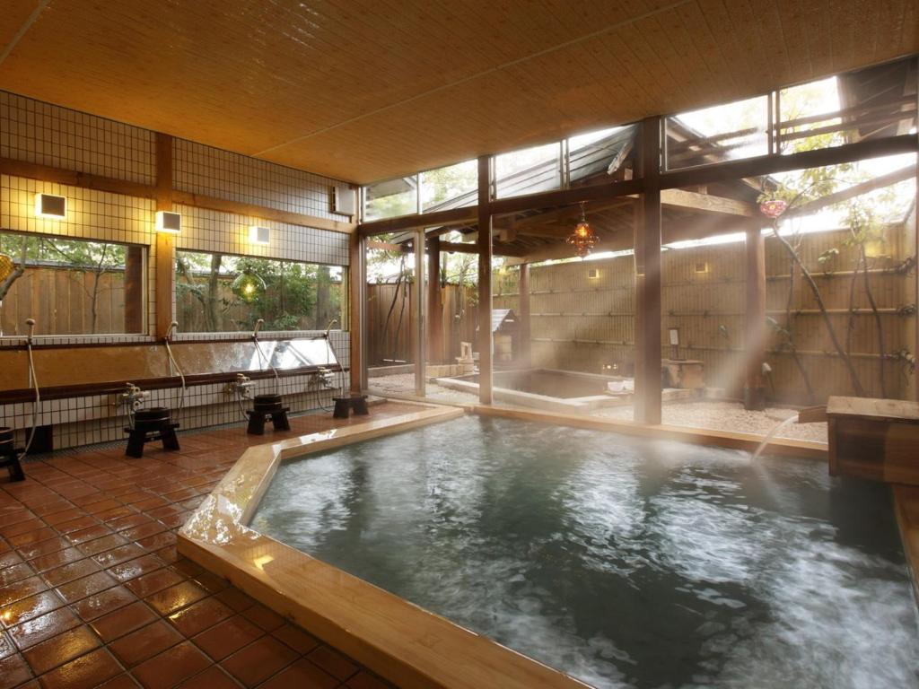 花明りの宿　月の池 山形