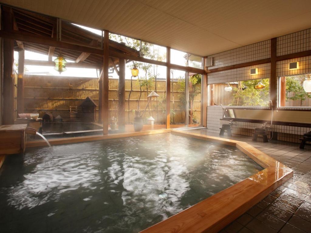 花明りの宿　月の池 山形