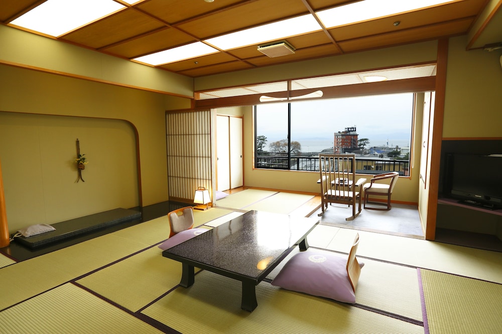土肥ふじやホテル 静岡