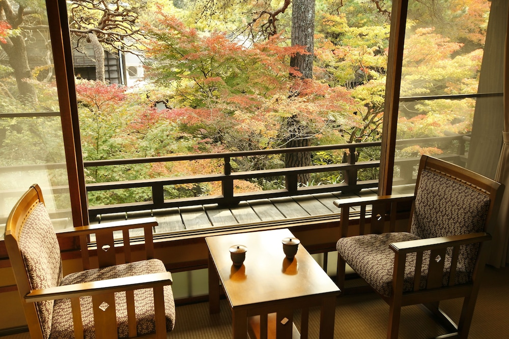 湯回廊 菊屋 静岡