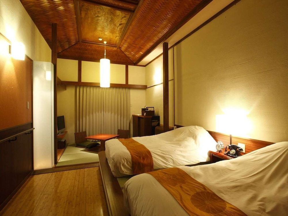湯回廊 菊屋 静岡