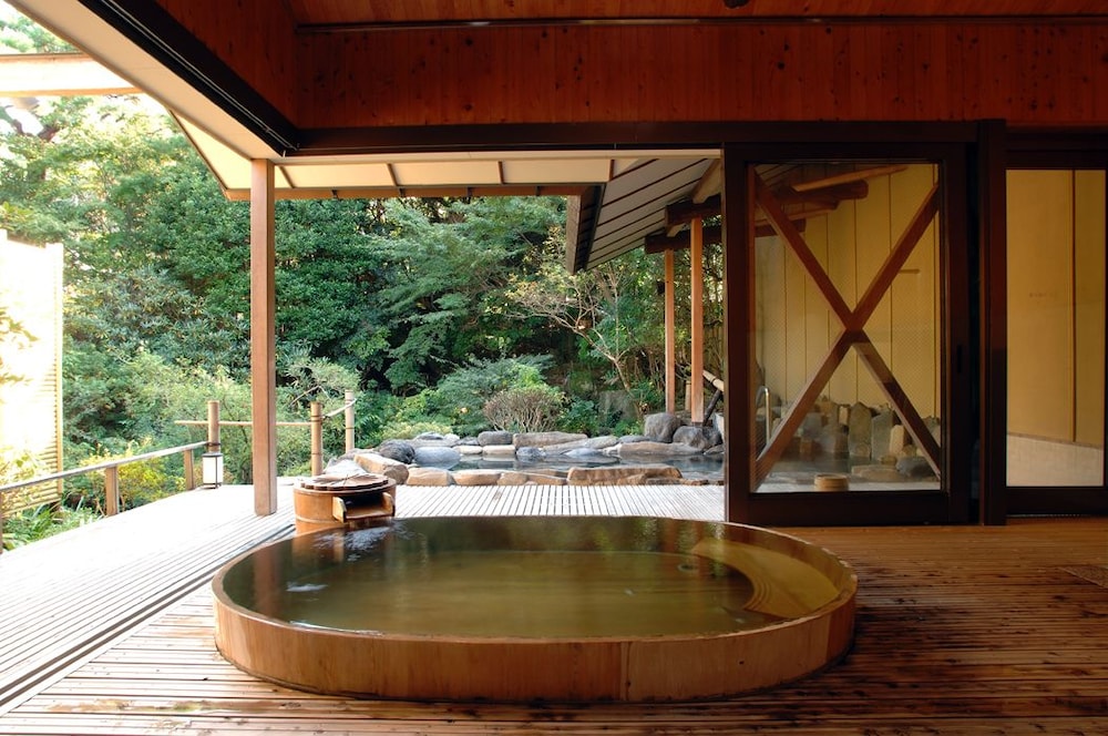 湯回廊 菊屋 静岡