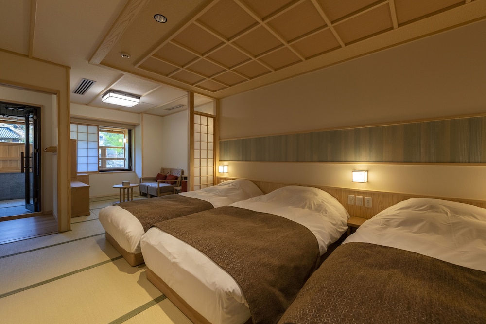 湯回廊 菊屋 静岡
