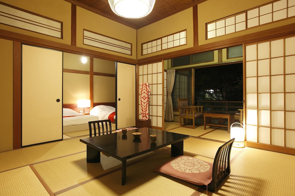 湯回廊 菊屋 静岡