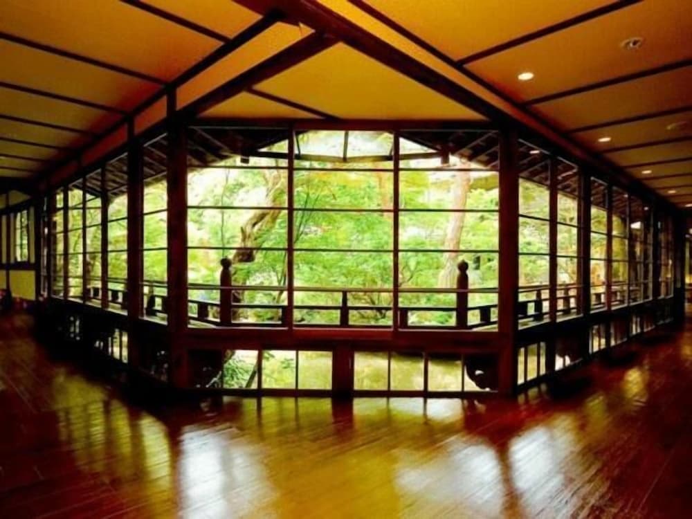 湯回廊 菊屋 静岡