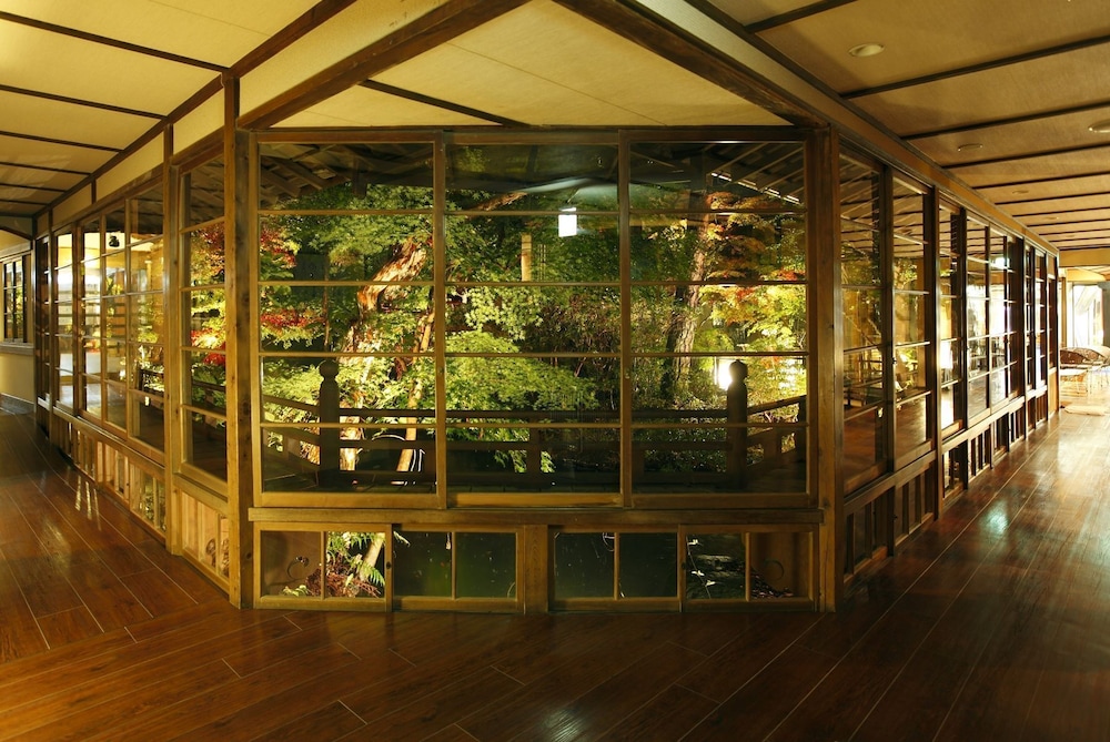 湯回廊 菊屋 静岡
