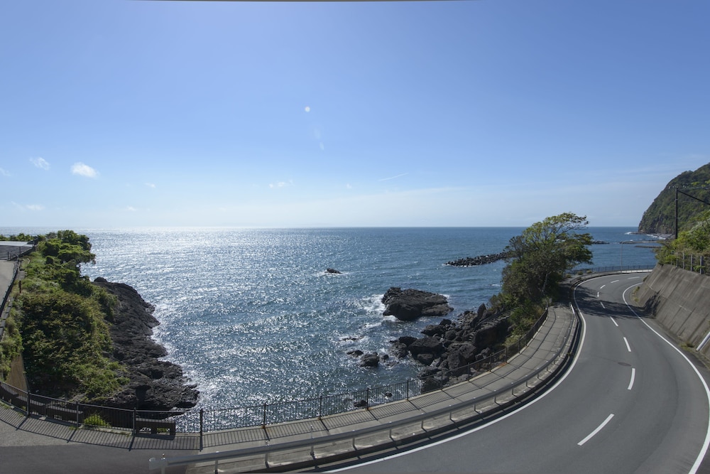頬杖の刻 静岡