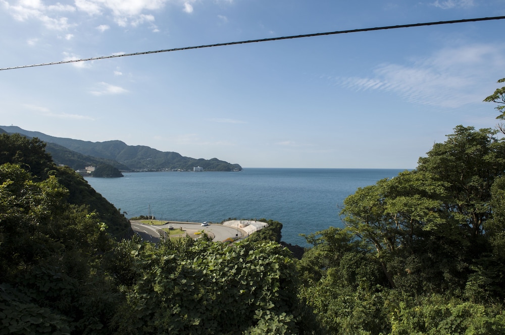 頬杖の刻 静岡