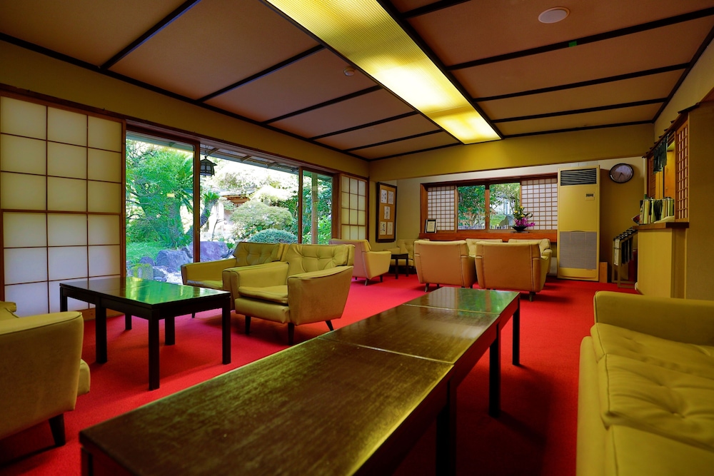 坂聖・玉樟園 静岡