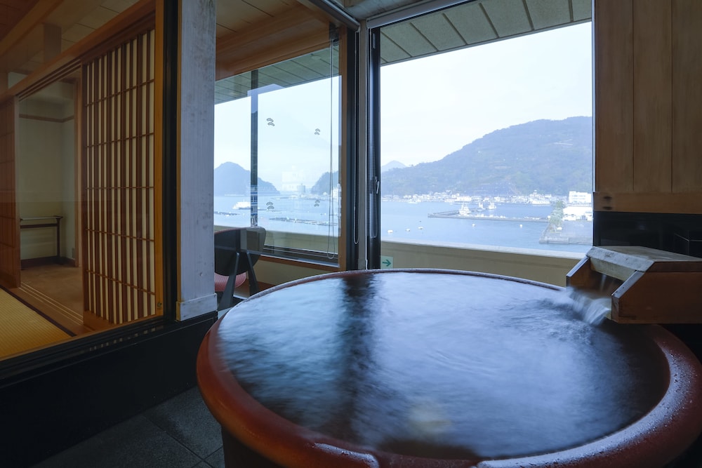 伊豆・三津浜 松濤館 静岡