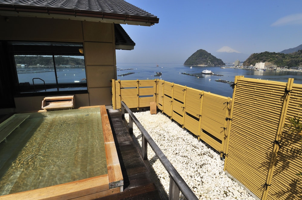 伊豆・三津浜 松濤館 静岡