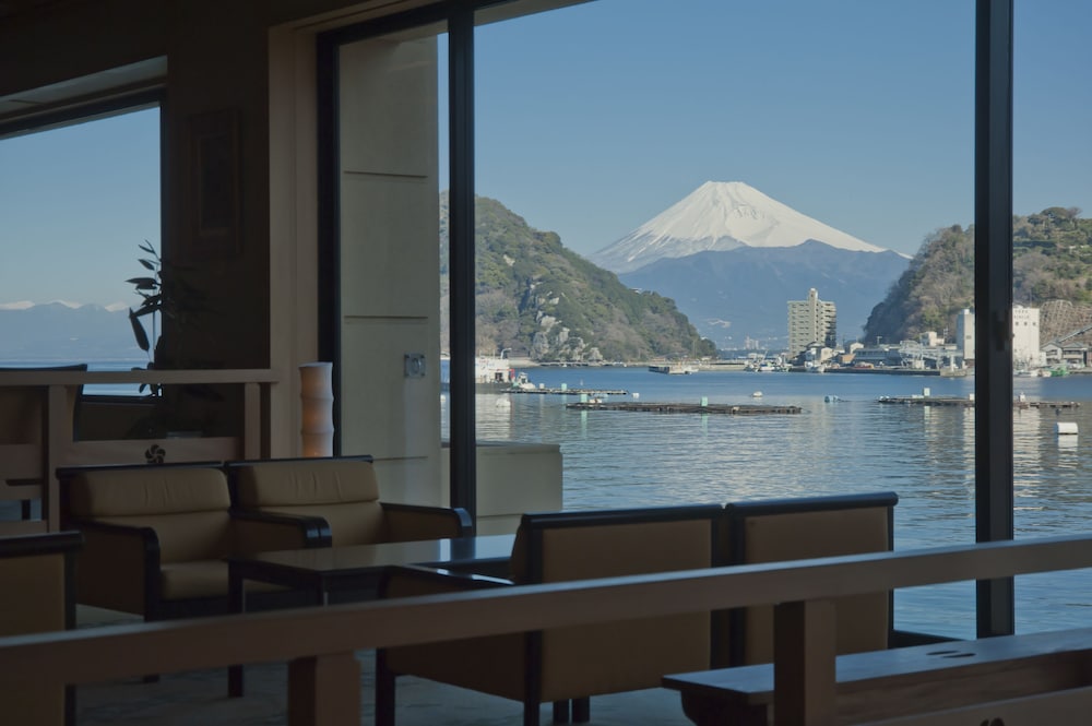 伊豆・三津浜 松濤館 静岡