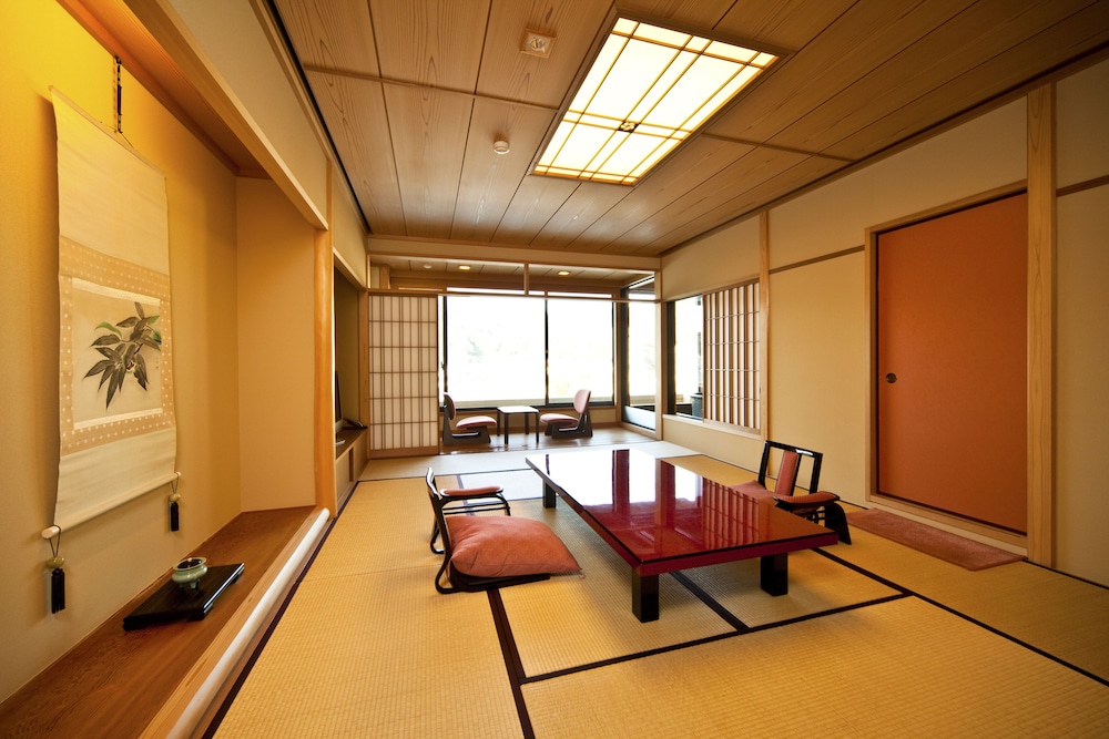 伊豆・三津浜 松濤館 静岡