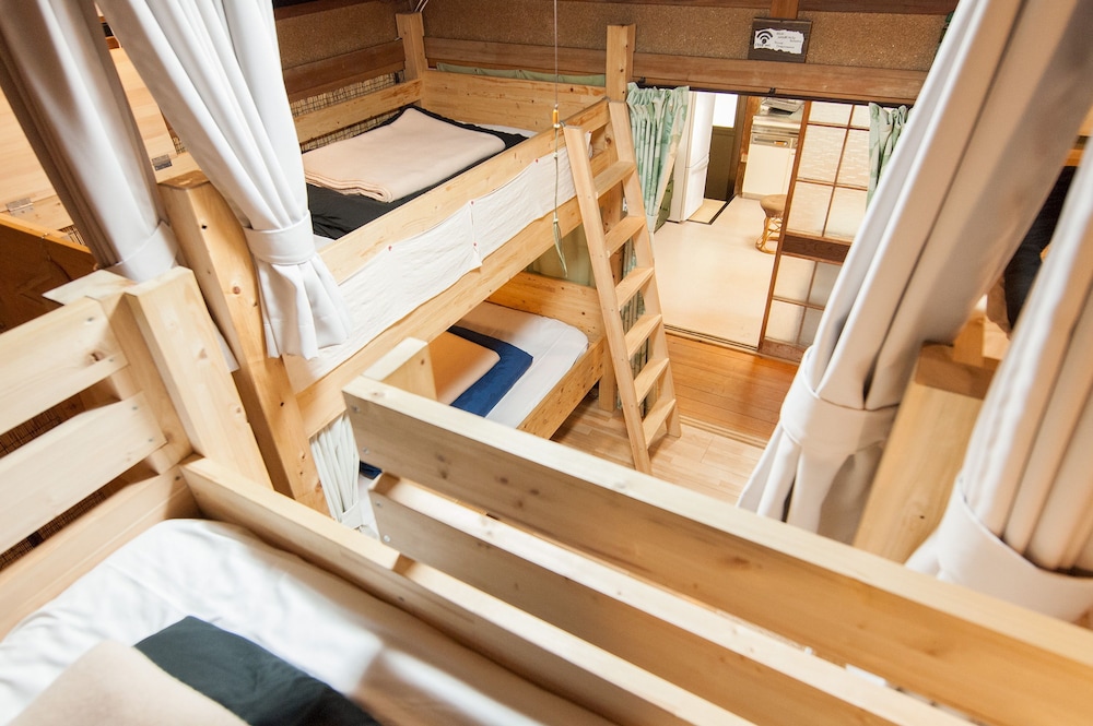 NASUBI MT.FUJI BACKPACKERS 静岡