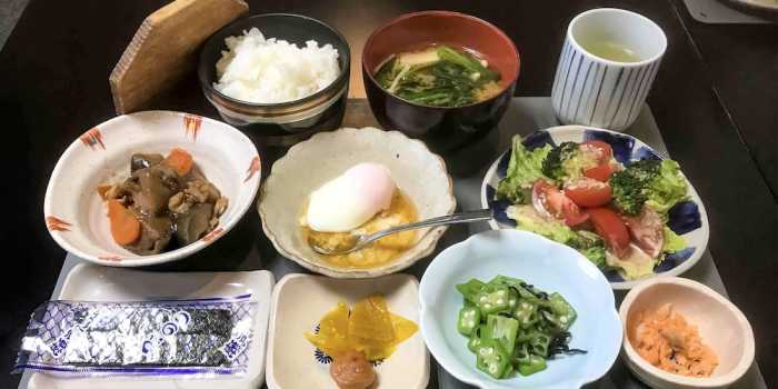ビジネスホテル光年 静岡