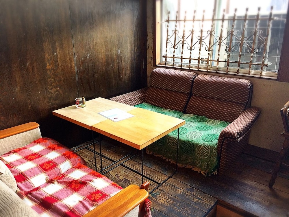 カフェ＆ホステル ソファリ 静岡