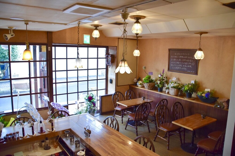 泊まれる純喫茶 ヒトヤ堂 静岡