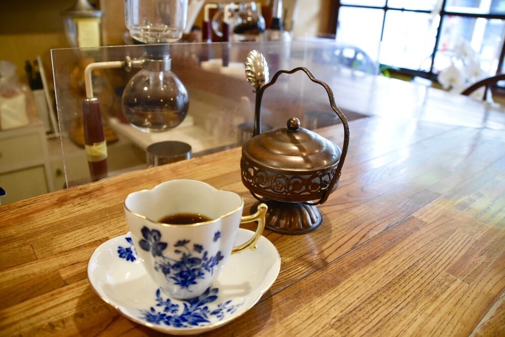 泊まれる純喫茶 ヒトヤ堂 静岡