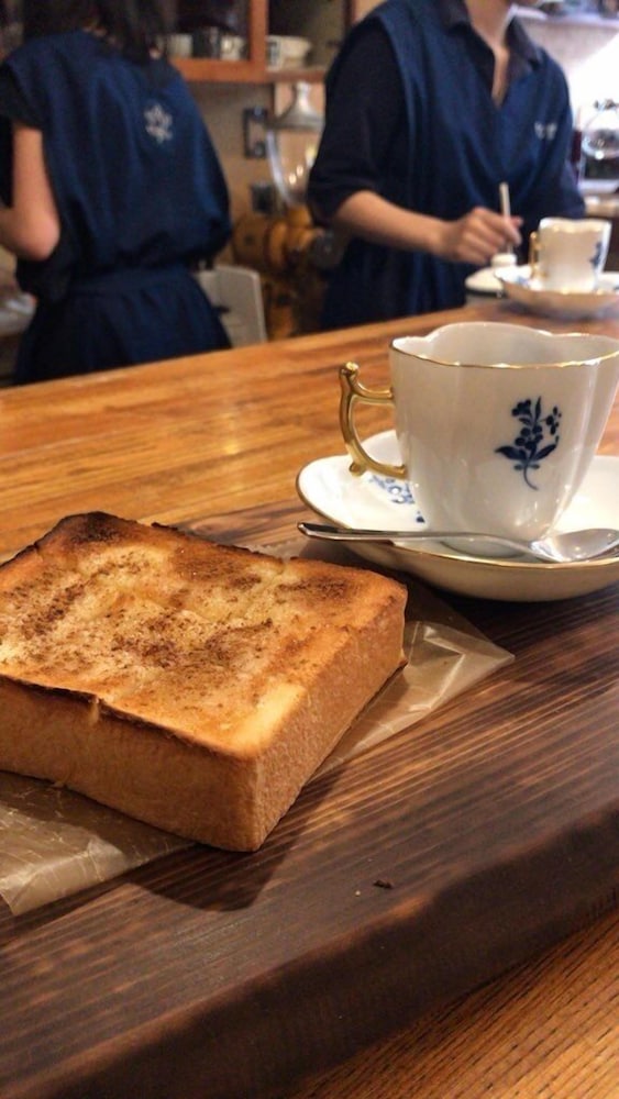 泊まれる純喫茶 ヒトヤ堂 静岡