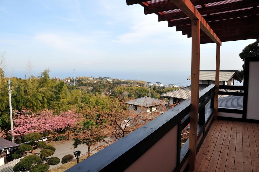 横浜藤よし伊豆店 静岡