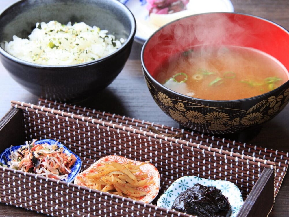 伊豆一碧湖レイクサイドテラス　（旧　紀州鉄道伊豆一碧湖ホテル） 静岡