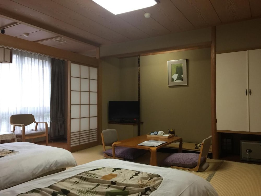 敷地内源泉かけ流し温泉 ホテル REFRESH CARE SPA 静岡